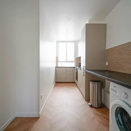 Proche De L'opera Bastille - Iii *