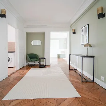 Proche De L'opera Bastille - Iii *